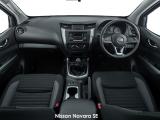 Nissan Navara 2.5DDTi double cab SE auto - Thumbnail 2