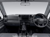 Toyota Land Cruiser 78 4.2D wagon - Thumbnail 2