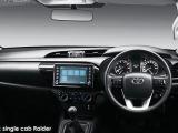 Toyota Hilux 2.8GD-6 single cab Raider auto - Thumbnail 2