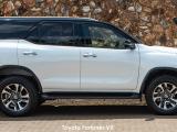 Toyota Fortuner 2.4GD-6 manual - Thumbnail 3