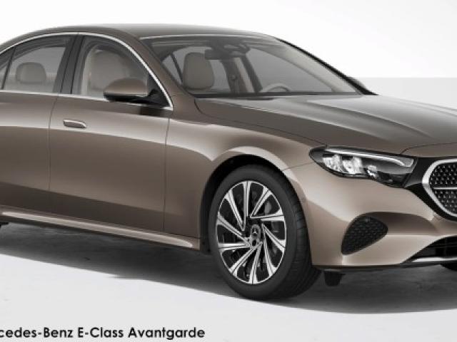 Mercedes-Benz E-Class E200 Avantgarde