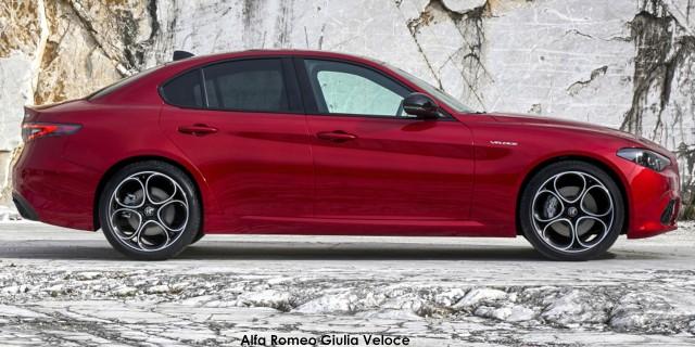 Alfa Romeo Giulia 2.0T Veloce - Image 2