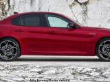 Alfa Romeo Giulia 2.0T Veloce - Thumbnail 2