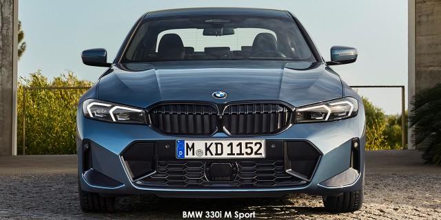 BMW 3 Series 320i - Image 2