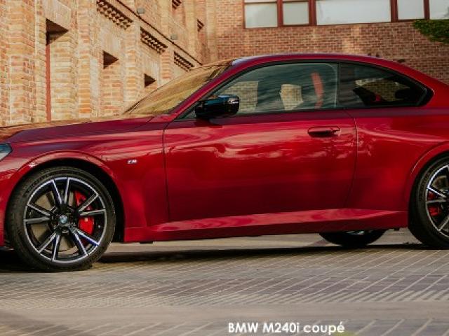 BMW 2 Series M240i xDrive coupe