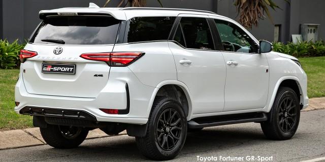 Toyota Fortuner 2.8GD-6 4x4 GR-Sport - Image 3