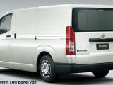 Toyota Quantum 2.8 LWB panel van auto - Thumbnail 3