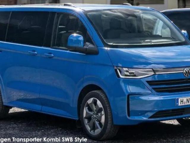 Volkswagen Transporter 2.0TDI Kombi SWB Style 4Motion