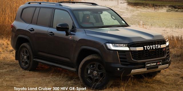 Toyota Land Cruiser 300 3.5T HEV GR-Sport - Image 2