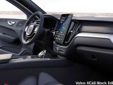 Volvo XC60 B5 AWD Ultra Black Edition - Thumbnail 3